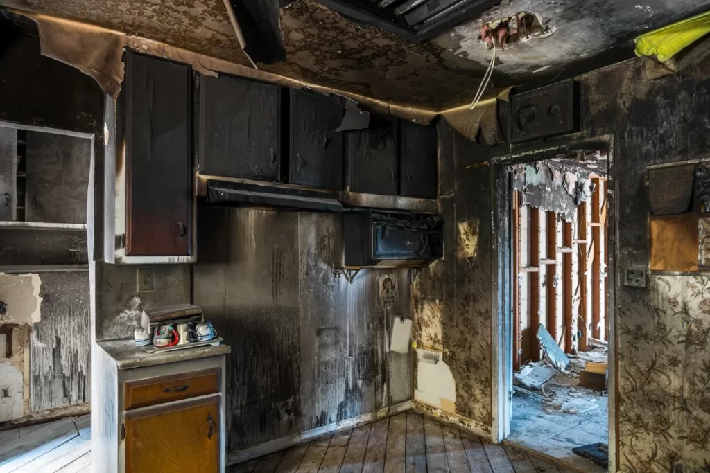 When Do You Need Fire Cleanup Services